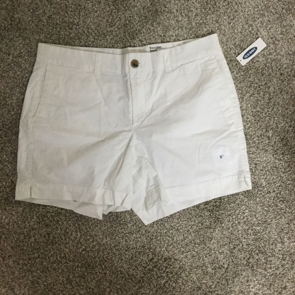 NWT Old Navy Everyday 5” Inseam Short